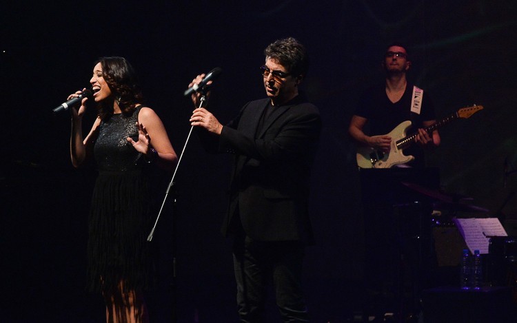 Heloá Holanda e John Hebert Jr.