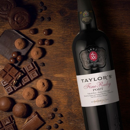 Taylor’s, tradicional produtora de vinhos do porto, sugere rótulos para a Páscoa
